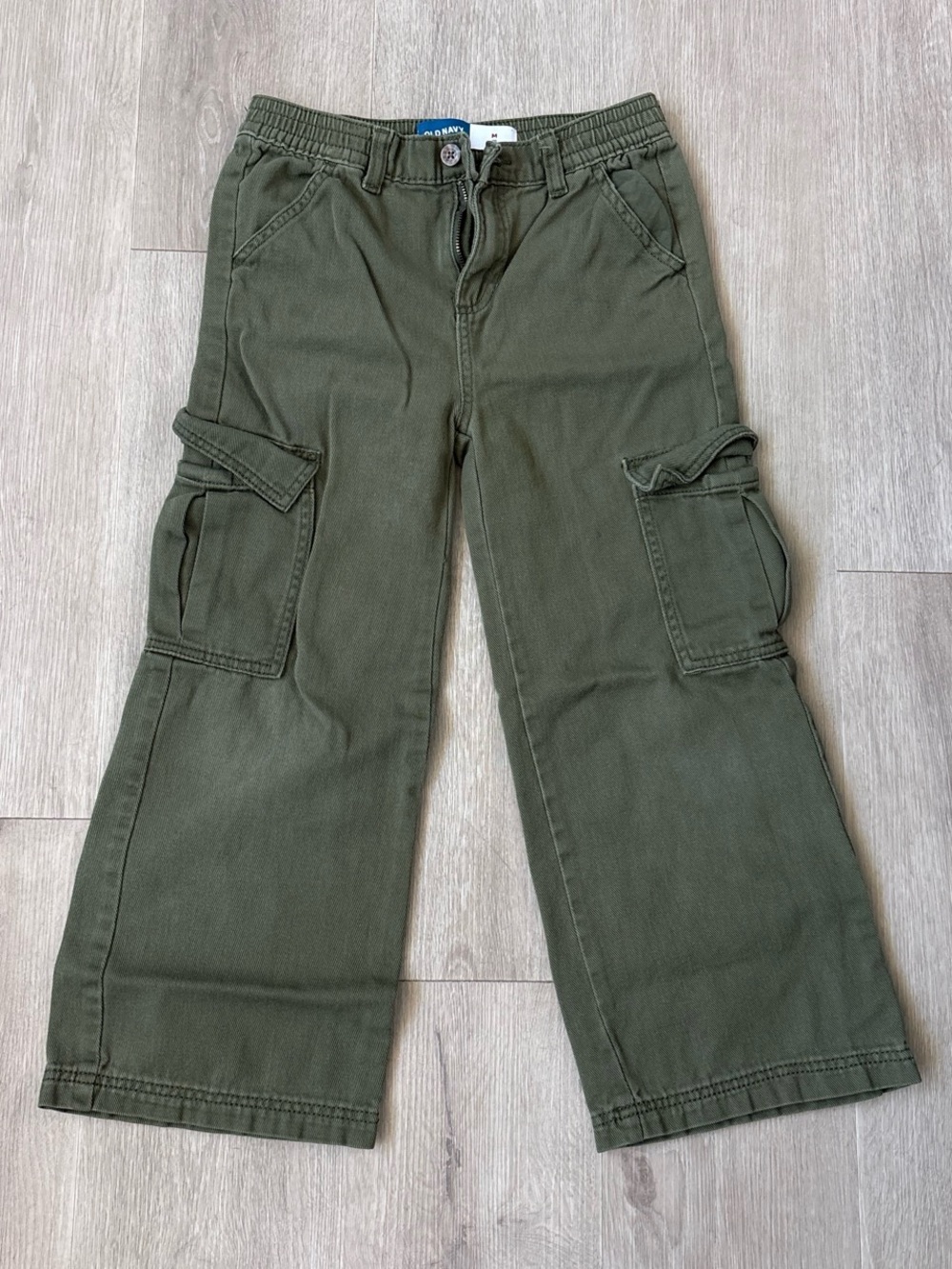 Girls Old Navy olive green cargo pants